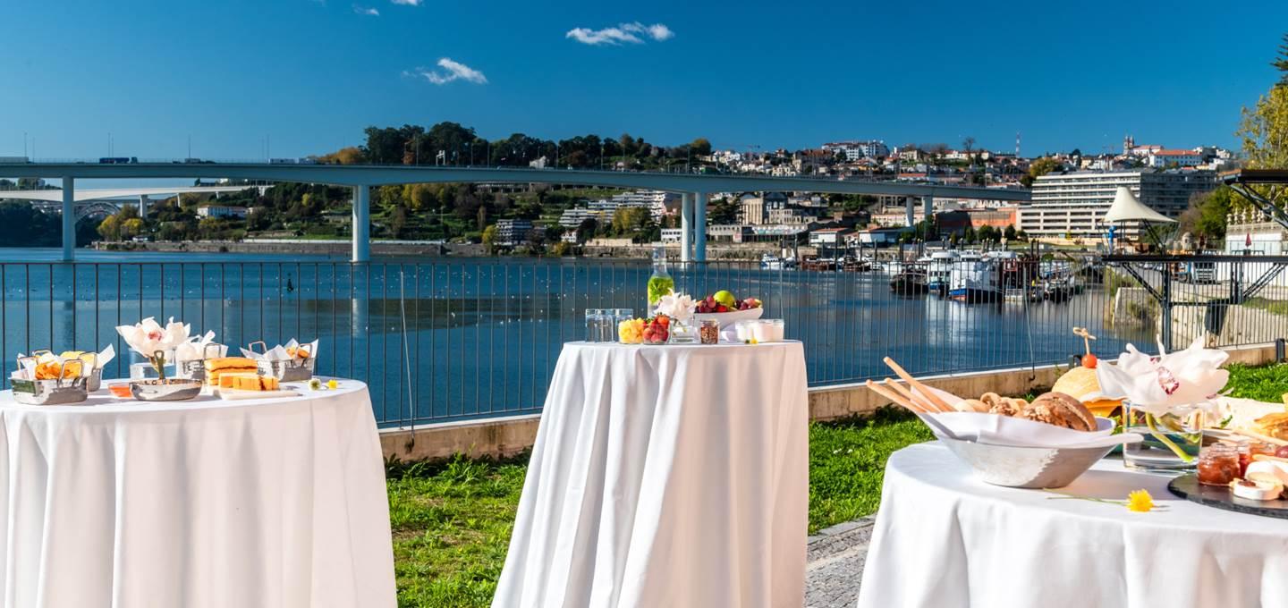 Pestana Douro Riverside - Preferred Hotels & Resorts, Lifestyle Valbom  Εξωτερικό φωτογραφία View of the Rhine from the hotel