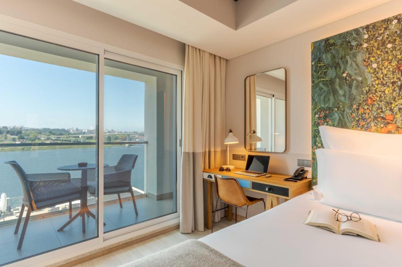 Pestana Douro Riverside - Preferred Hotels & Resorts, Lifestyle Valbom  Εξωτερικό φωτογραφία A room at the hotel