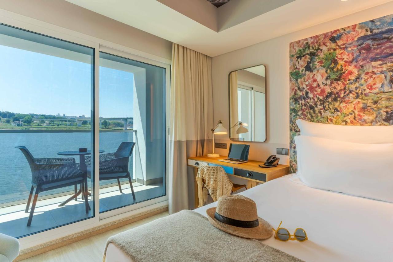 Pestana Douro Riverside - Preferred Hotels & Resorts, Lifestyle Valbom  Εξωτερικό φωτογραφία A room at the hotel