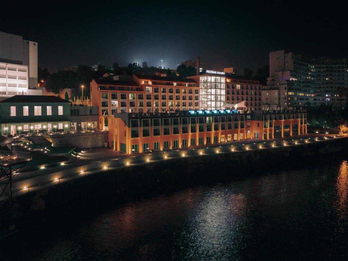Pestana Douro Riverside - Preferred Hotels & Resorts, Lifestyle Valbom  Εξωτερικό φωτογραφία The hotel at night