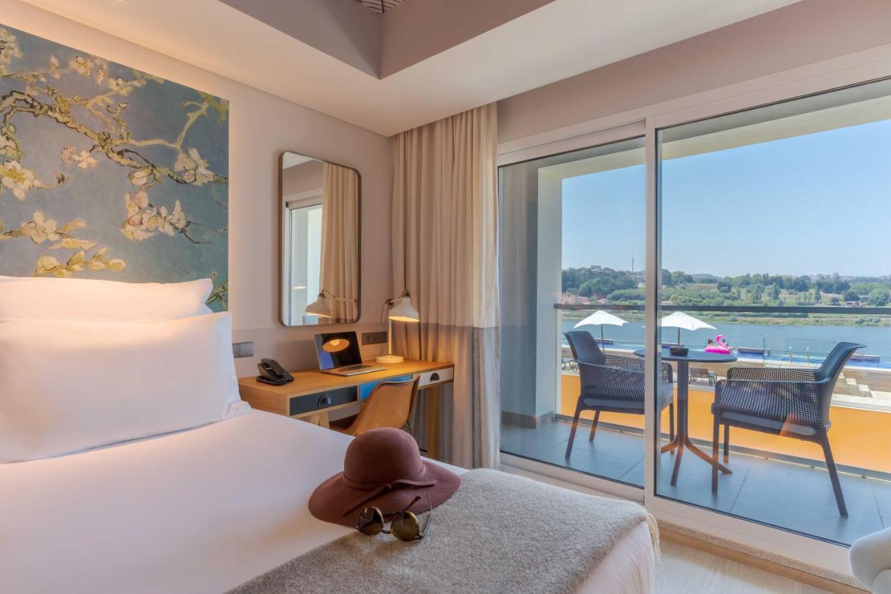 Pestana Douro Riverside - Preferred Hotels & Resorts, Lifestyle Valbom  Εξωτερικό φωτογραφία Deluxe Room with Lake View
